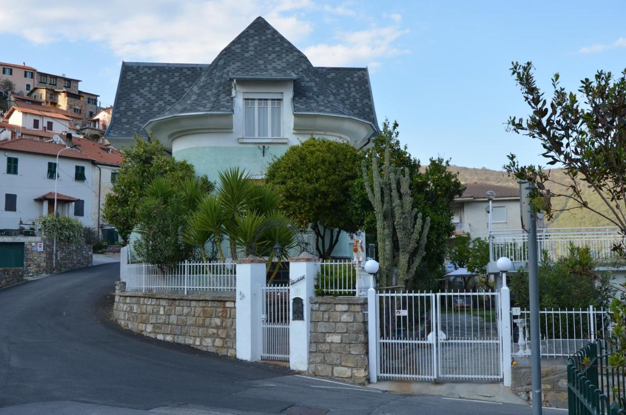 Villa La Parisienne Diano Borello Luaran gambar